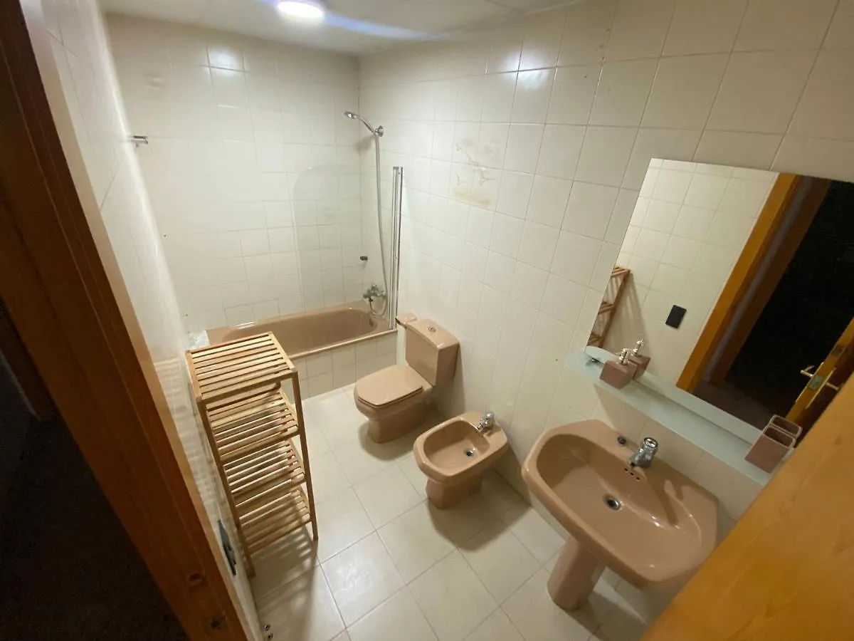 Apartamento Entero Con Terraza En El Centro De Rubí 0*,