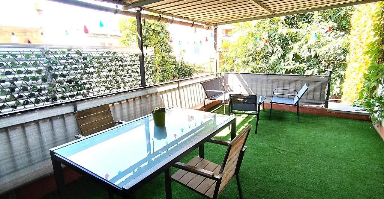 Apartamento Entero Con Terraza En El Centro De Rubi